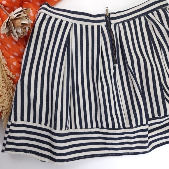 Life in Progress Navy Off-White Stripe Cotton Poly Skirt Sz Large - Picture 9 of 9